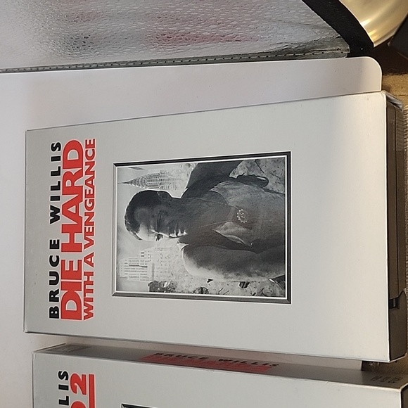 Die Hard Trilogy Box Set VHS - Picture 11 of 11